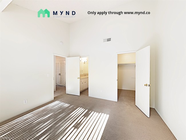 Building Photo - 3 br, 2 bath  - 4360 Fair Oaks Blvd