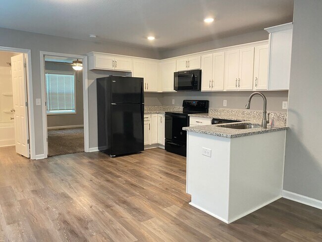 Building Photo - Brand New 2 Story Duplex!!  Close to Downt...