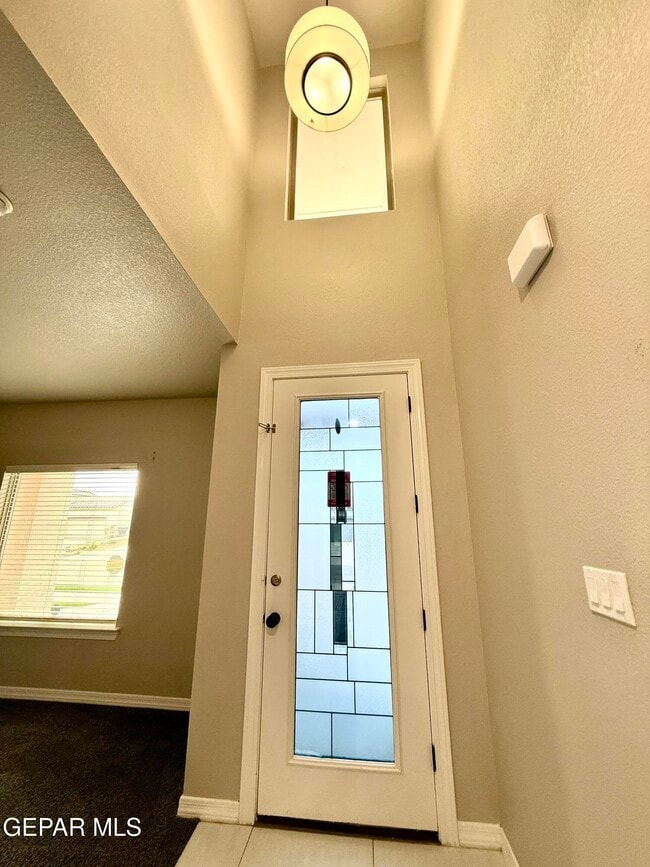 Building Photo - 12824 Linstead Ave