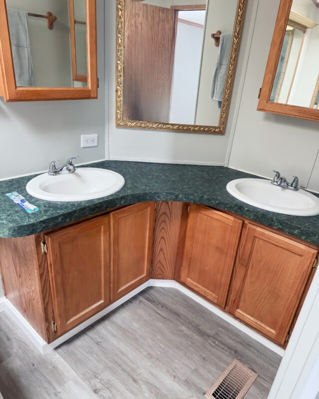 Building Photo - 200 N 28th St