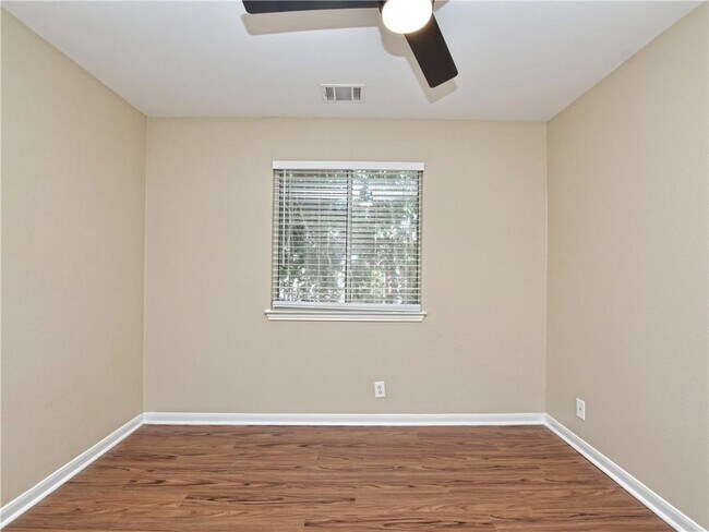 Building Photo - 7220 Black Panda Trail