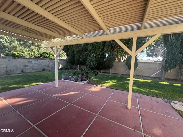 Building Photo - 1898 Regent St