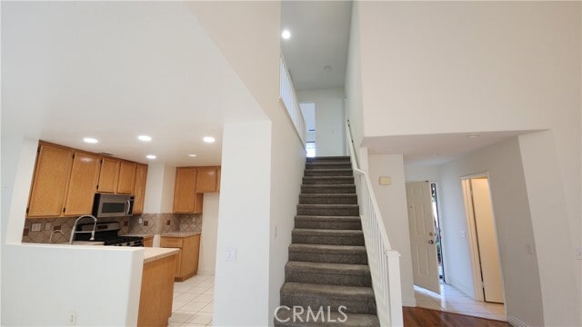 Building Photo - 14880 Honey Ct