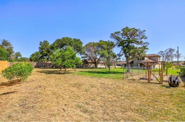 Building Photo - 108 Quail Run