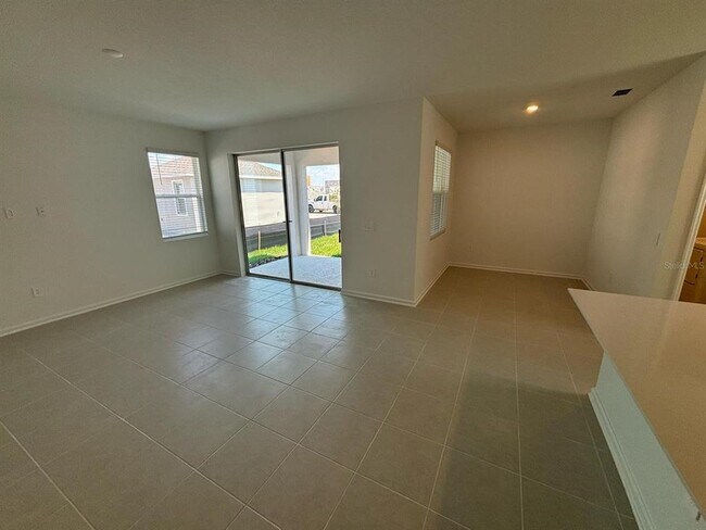 Building Photo - 3025 Namaste Dr