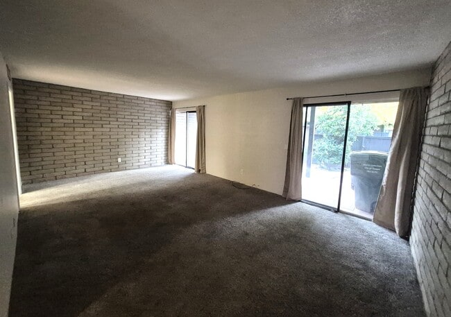 Building Photo - 5701 E Glenn St