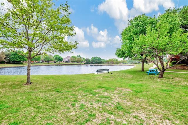 Building Photo - 718 Butternut Dr