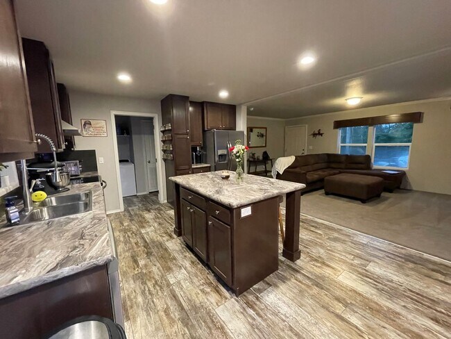 Building Photo - Beautiful Home with Plenty of Land!
