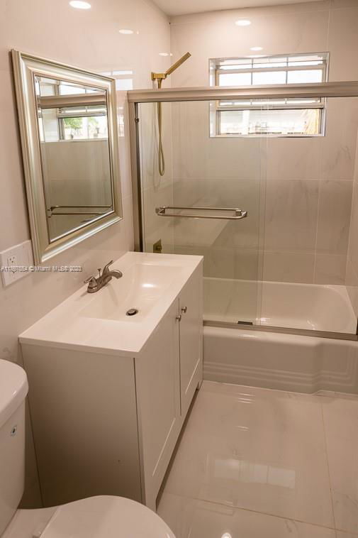 Building Photo - Hope Street, Hollywood, FL 33024 - 4 BR 2 ...