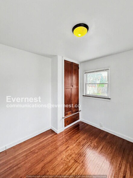 Building Photo - 3812 Drexel Dr