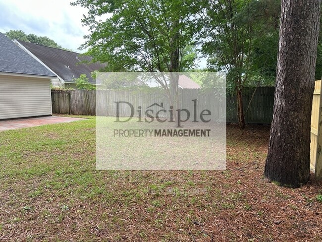 Building Photo - 355 Shady Oak Cir