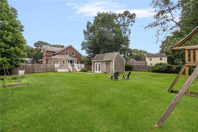 Building Photo - 248 New Meadow Rd