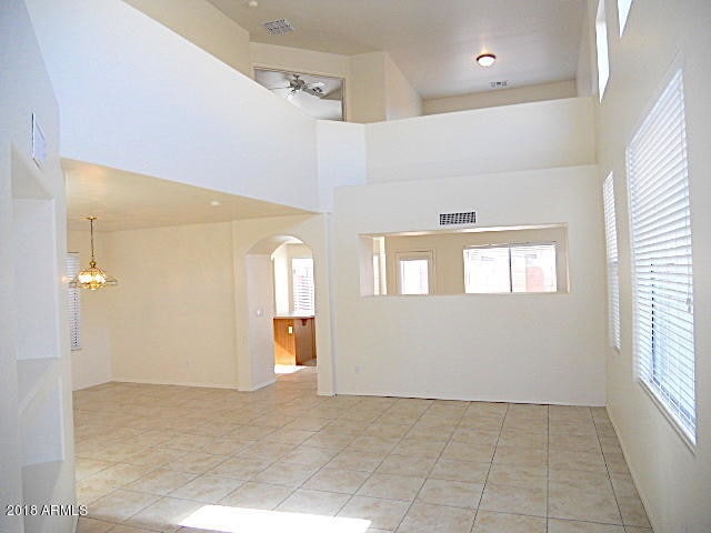 Building Photo - 4106 E Chambers St