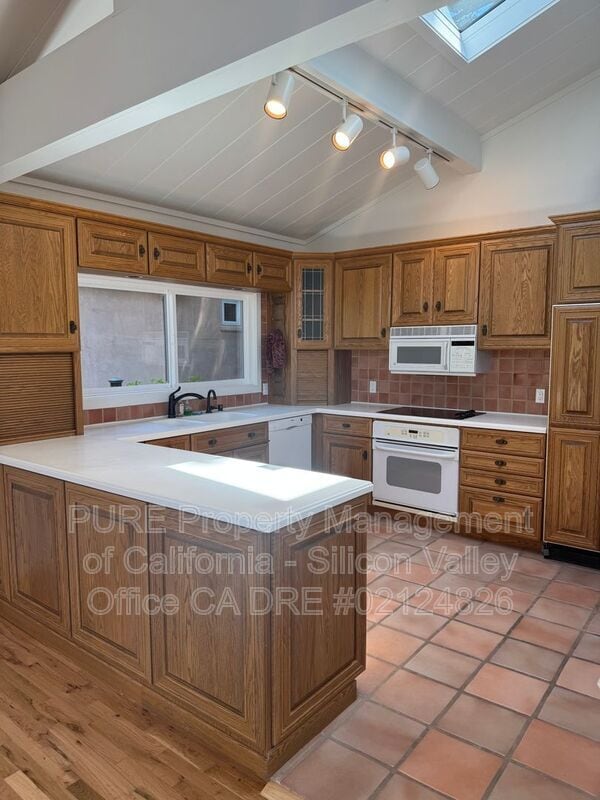 Building Photo - 306 Kingsbury Dr