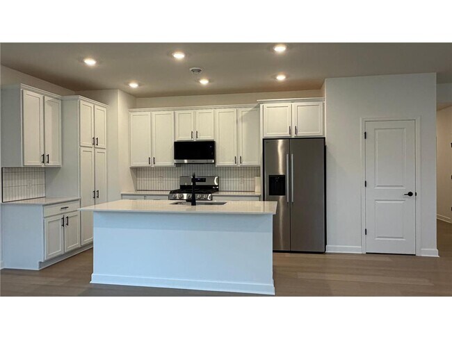 Building Photo - 22348 Isla Wy