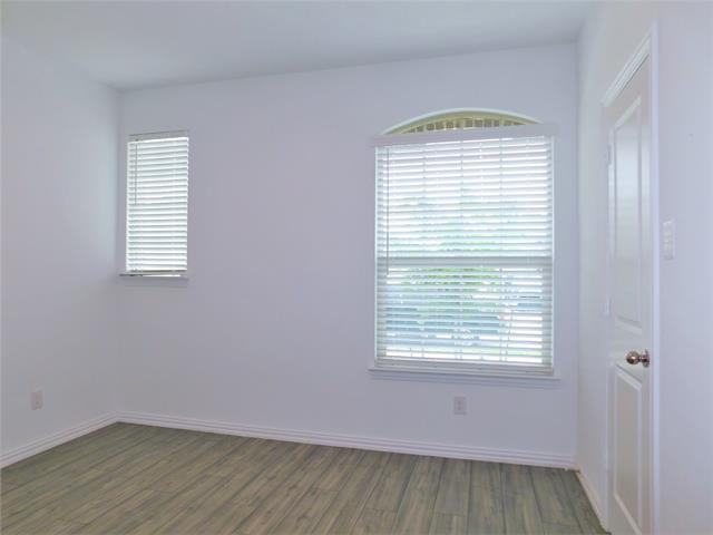 Building Photo - 1720 Da Vinci Dr