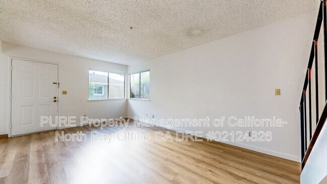 Building Photo - 1877 Dorado Ct