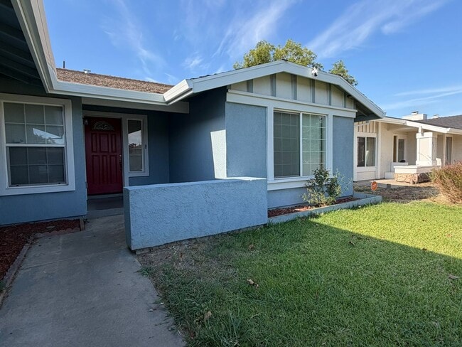 Building Photo - 8267 Moorhaven Way