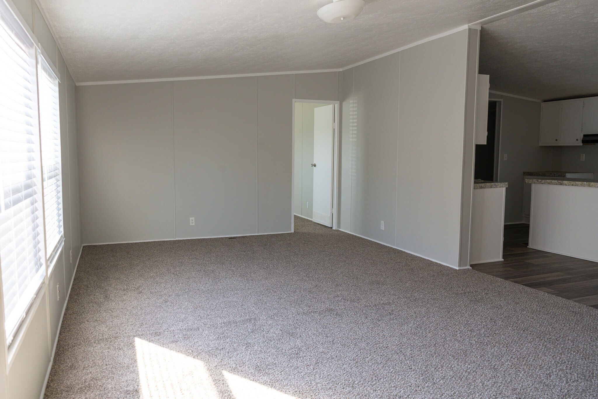 Building Photo - 120 Parma Ct