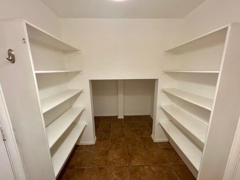 Laundry room & extra storage - 1305 Sunflower Ln