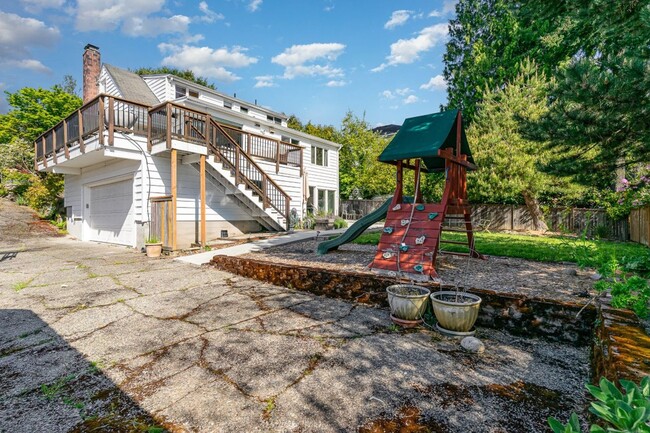 Building Photo - 5Bd/2.5Ba Seattle House