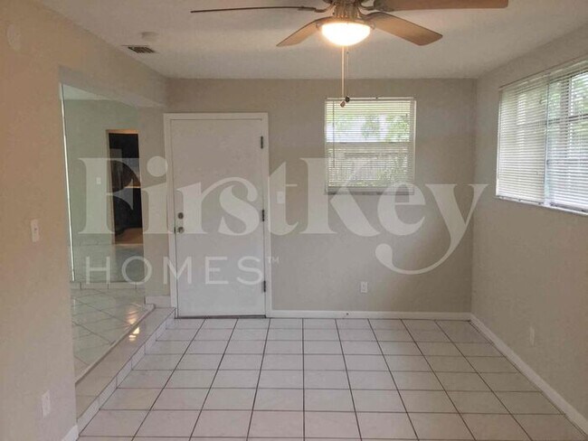 Building Photo - 60 NW 189th Terrace