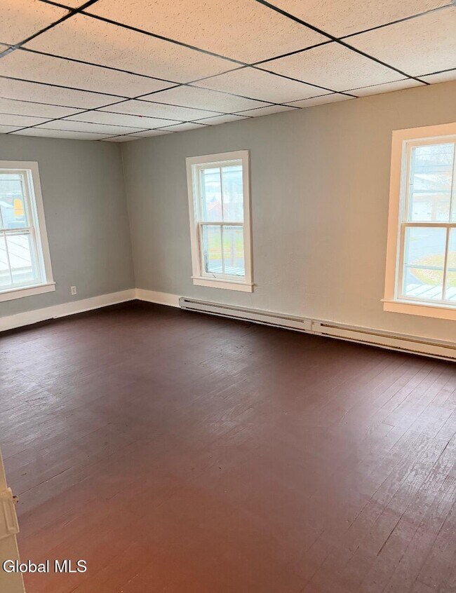 Building Photo - 140 Wells Ave