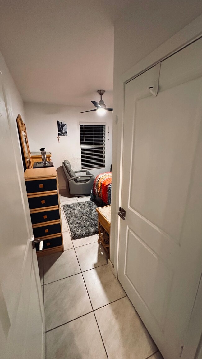 Building Photo - 3869 SE Lee St