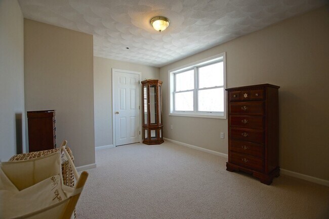 Building Photo - 13 Endicott St