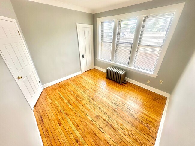 Building Photo - 353 W 120th St