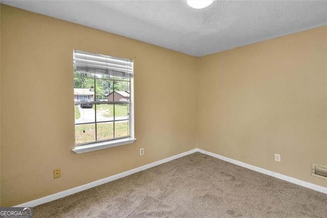 Building Photo - 8941 Ashwood Dr