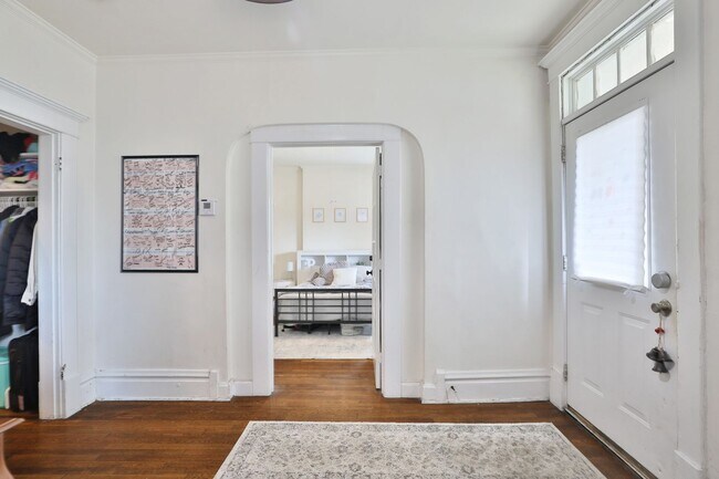 Building Photo - 108 Frambes Ave