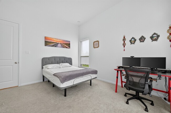 Building Photo - 21206 Rabbitbrush Ct