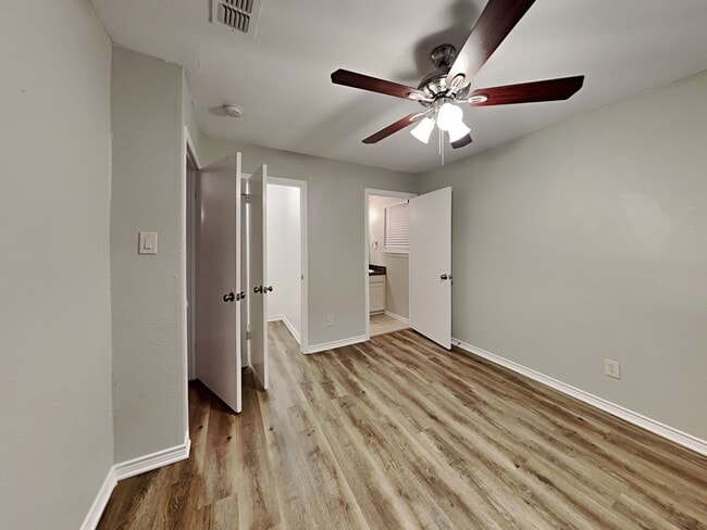 Building Photo - Renovated Single Family Home | 3 BR/1.5BA | 2-Car Garage Parking | Covered Patio