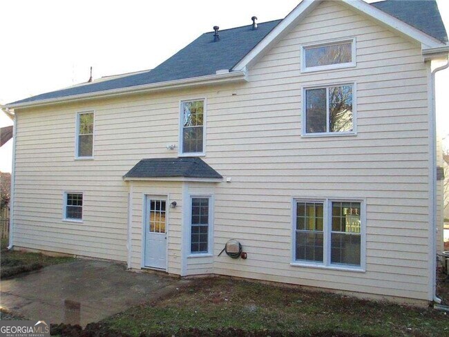Building Photo - 3040 Oak Meadow Dr