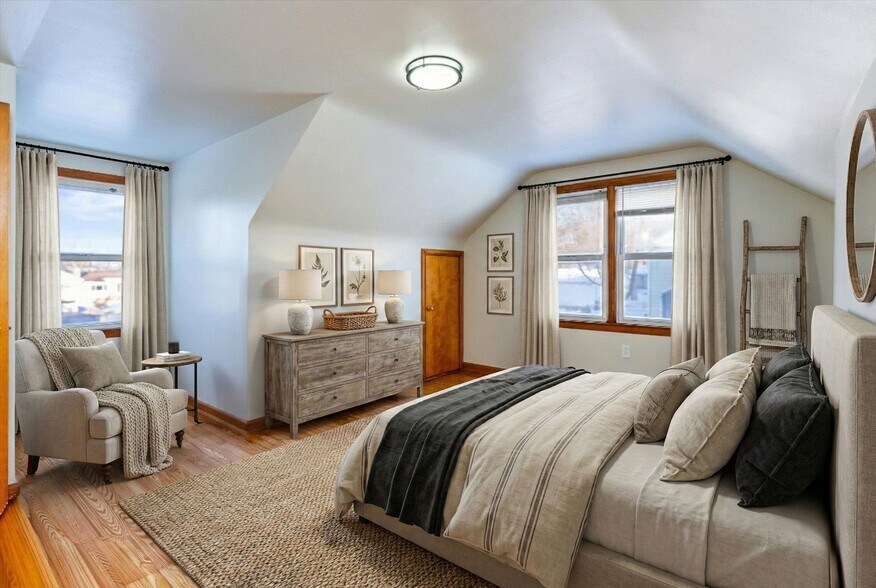 Building Photo - 32 Deland Park B