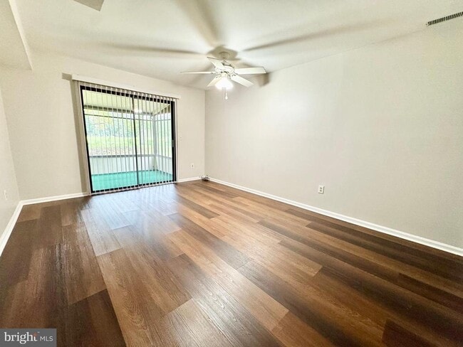 Building Photo - 39 S Turnberry Dr