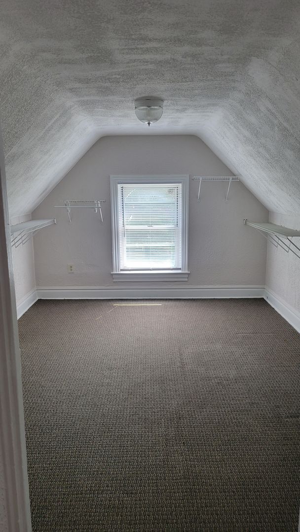 Building Photo - 222 Conniston Ave