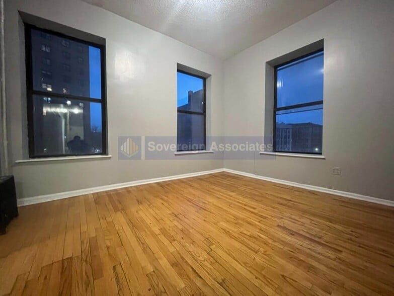 Building Photo - 301 W 141st St