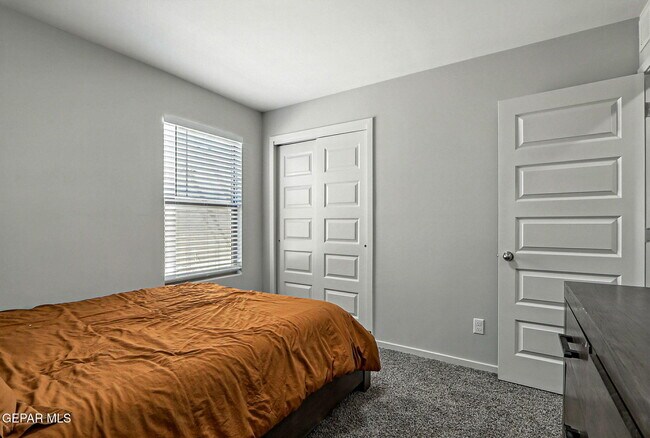 Building Photo - 837 Paseo Drusy Pl