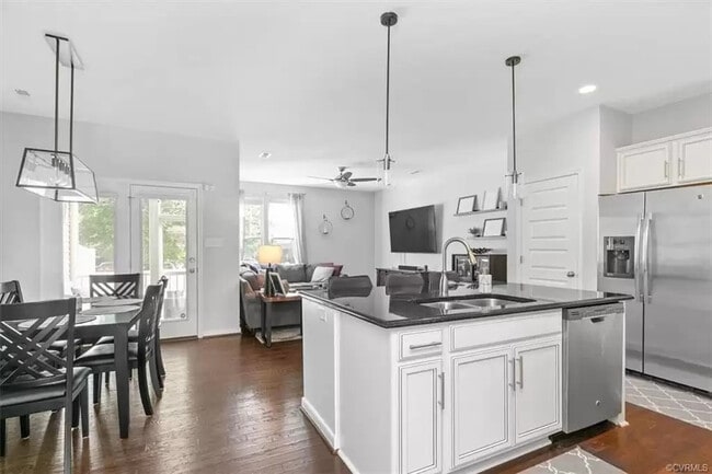 Building Photo - 8088 Bisbrooke Ct