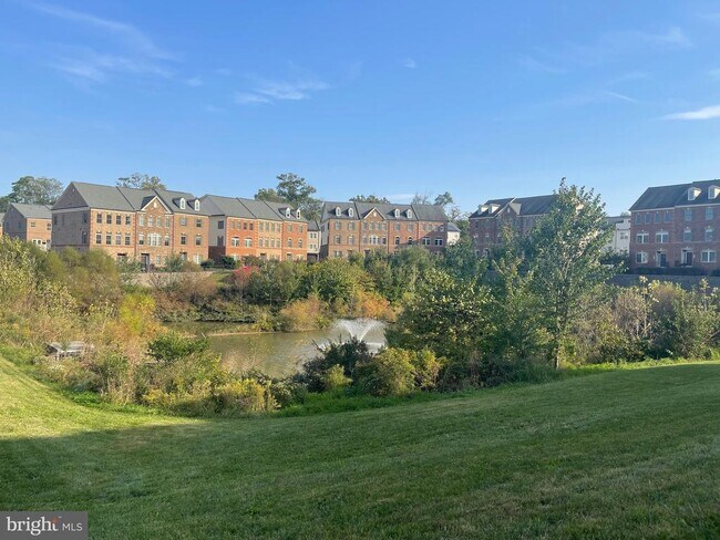 Building Photo - 9112 Kenway Ln