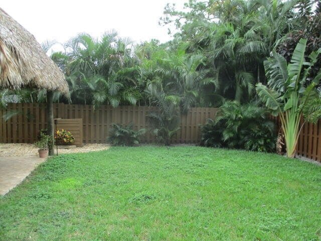 Building Photo - 9077 E Highland Pines Dr