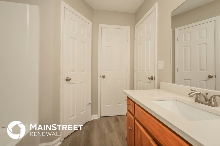 Building Photo - 5375 Candy Cane Ct