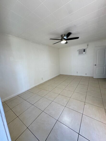 Building Photo - 321 Conniston Rd