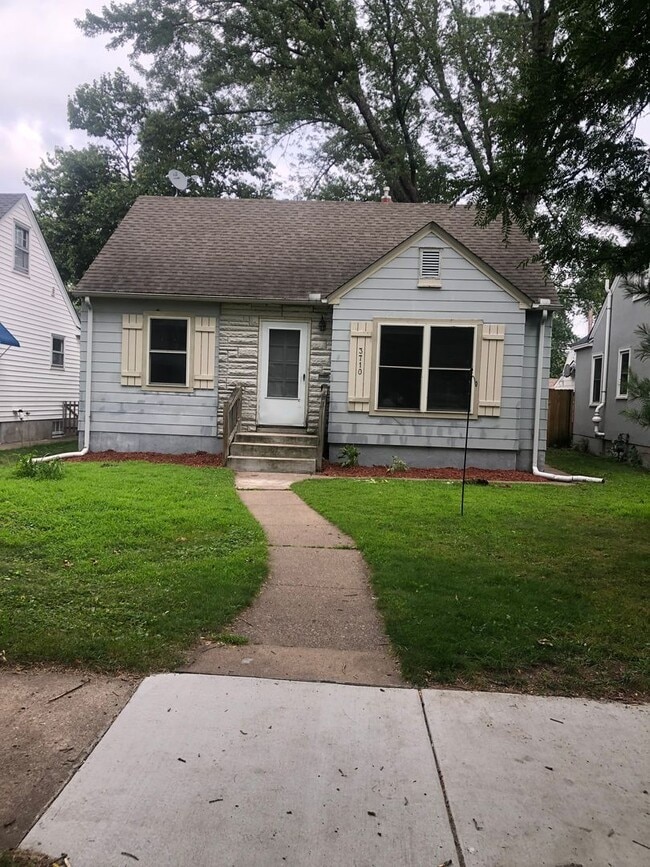 Building Photo - Cozy 3 Bedroom, 1Bath House Available o