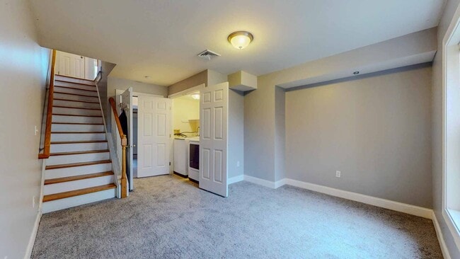 Building Photo - Spacious 2-Bedroom Townhouse with Loft – P...