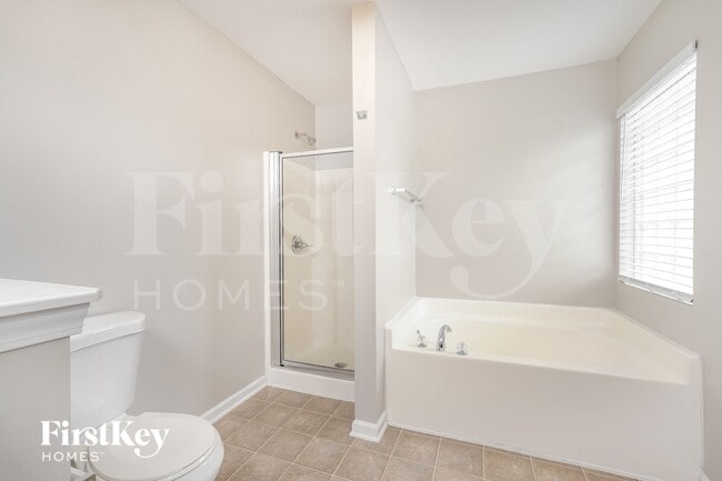 Building Photo - 294 Hartsfield Forest Dr