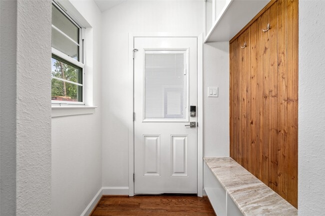 Building Photo - 4014 Tilson Ln