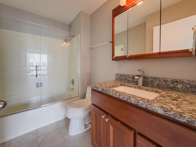 Building Photo - 10 E Ontario St